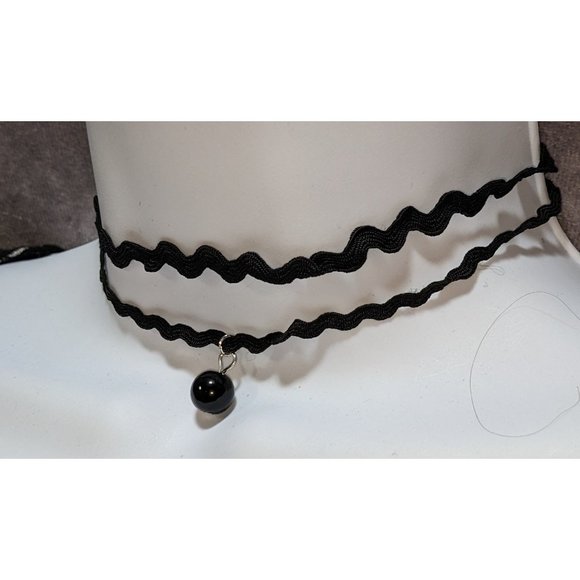 Double Layer Zigzag Choker - Picture 1 of 3